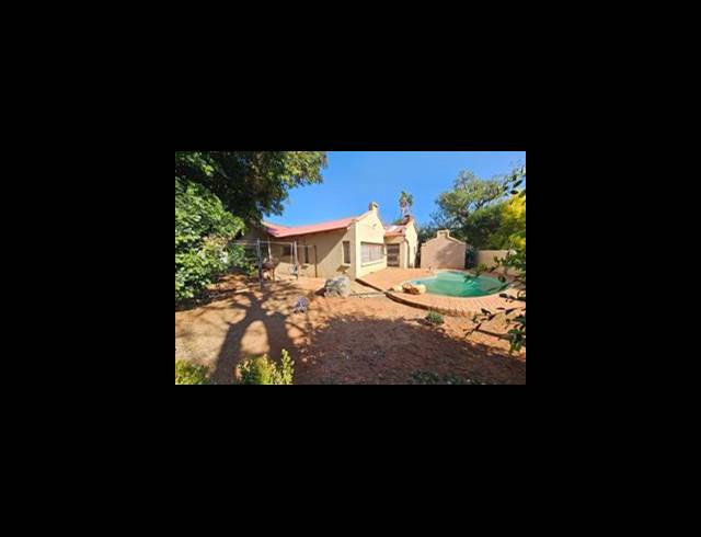 4 BEDROOM DUET SOLD IN ANNLIN